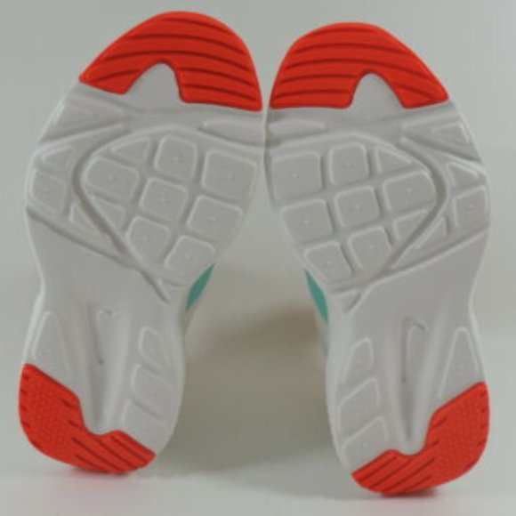 Nike Air Huarache City Move Womens Shoes White - Picture 6 of 8